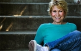 Warehouse 13 Dee Wallace, Biographie 